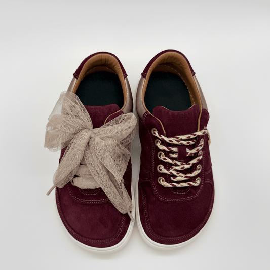 LÍA Borgoña: barefoot moderno con elegancia natural que se siente en cada paso. - VALENTA UNIC