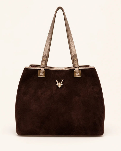 LOLA · Chocolate & Arena