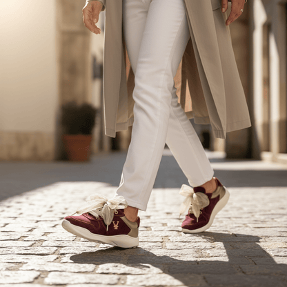 LÍA Borgoña: barefoot moderno con elegancia natural que se siente en cada paso. - VALENTA UNIC