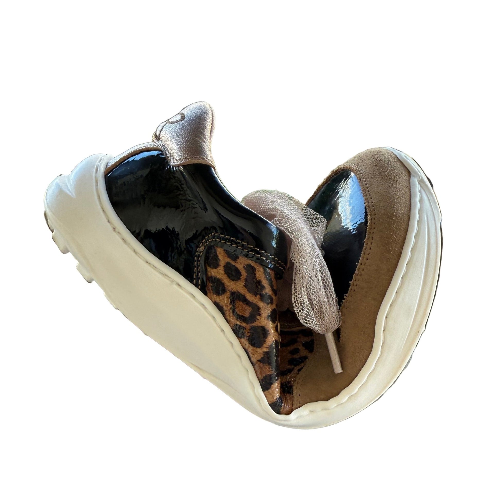 LÍA Chic: barefoot elegante, atrevido y hecho a mano en España - VALENTA UNIC