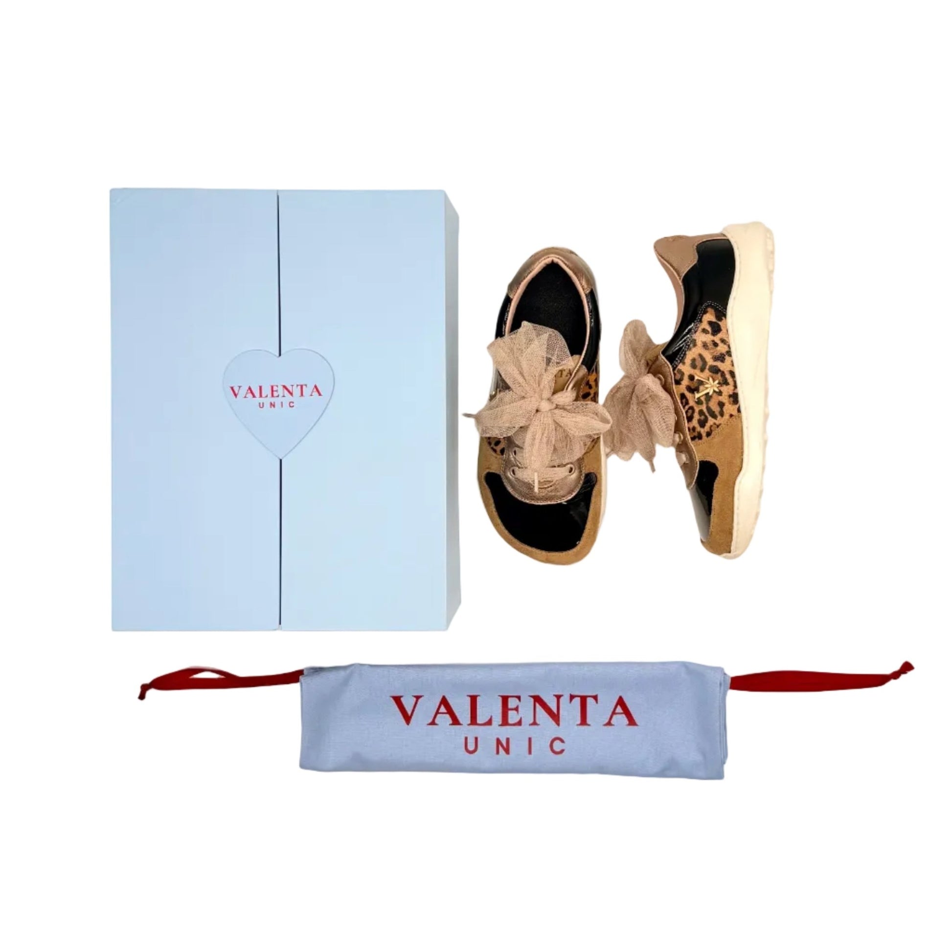 LÍA Chic: barefoot elegante, atrevido y hecho a mano en España - VALENTA UNIC