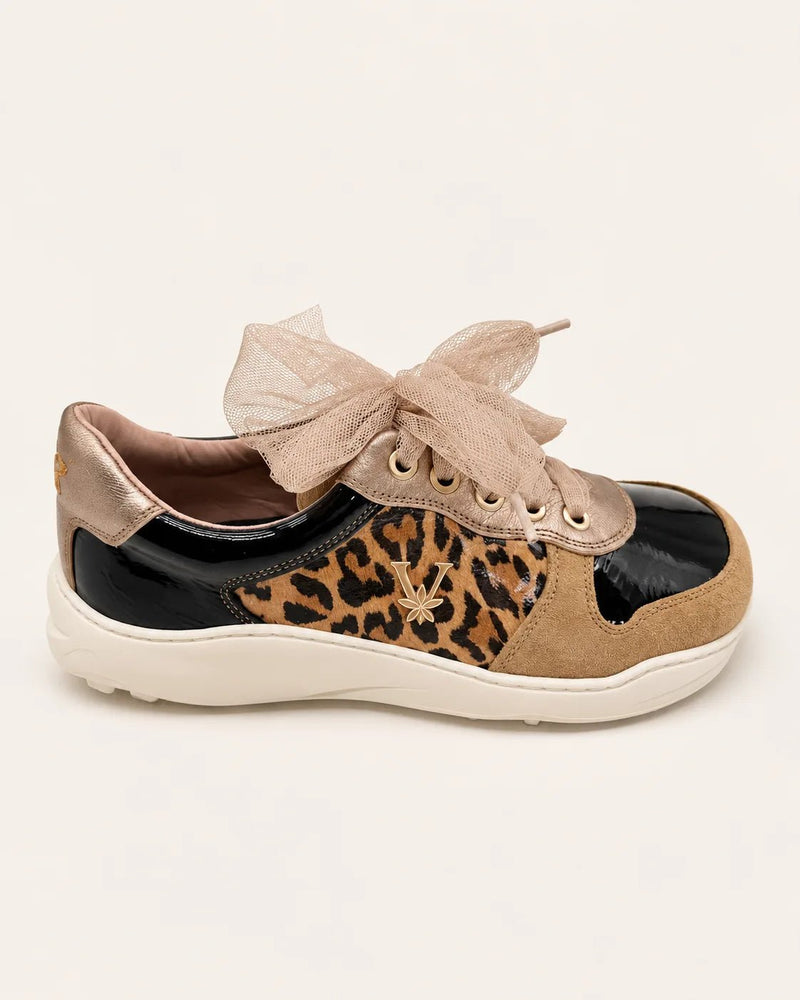 LÍA Chic · Negro y animal print