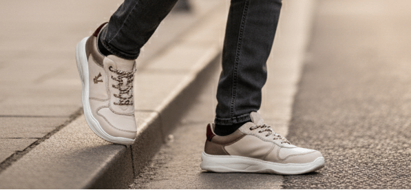 LÍA IVORY UNISEX: neutro, fino y con carácter. - VALENTA UNIC