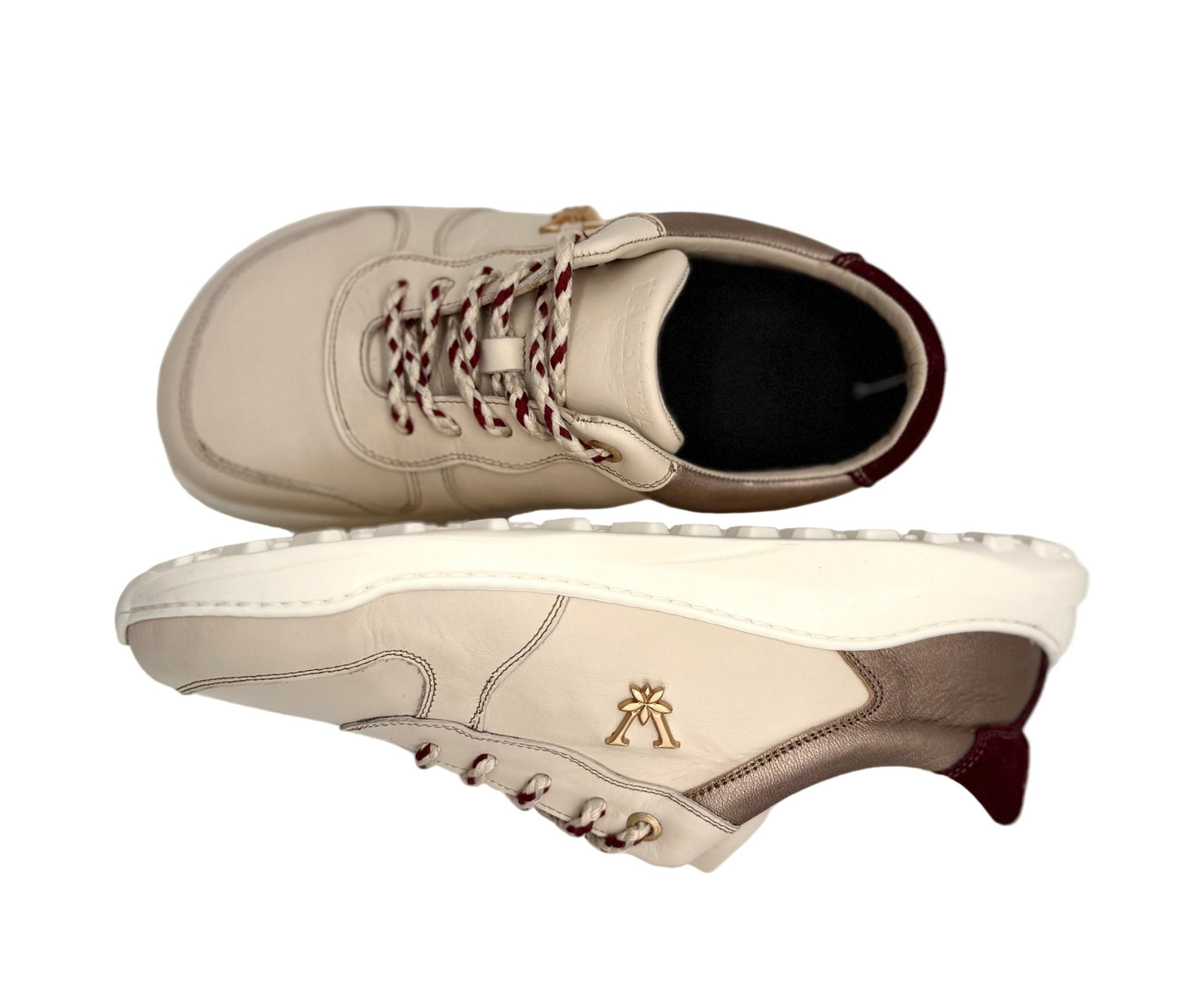 LÍA IVORY UNISEX: neutro, fino y con carácter. - VALENTA UNIC