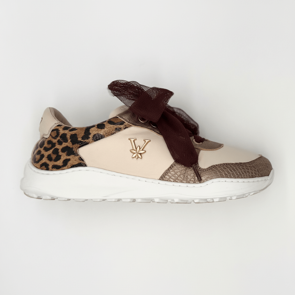 LÍA Marfil: el barefoot que une elegancia, fuerza y estilo. - VALENTA UNIC