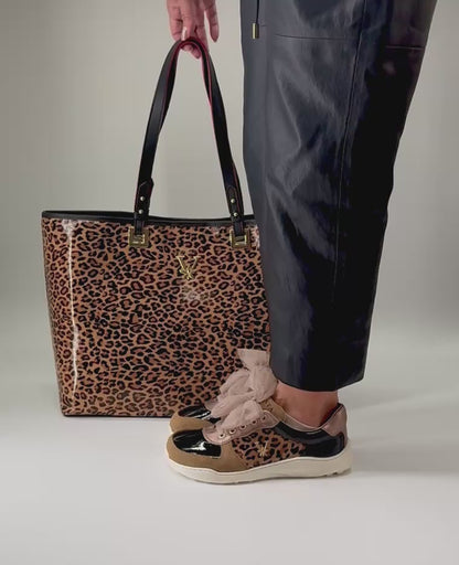LÍA Chic [Black & Animal Print]